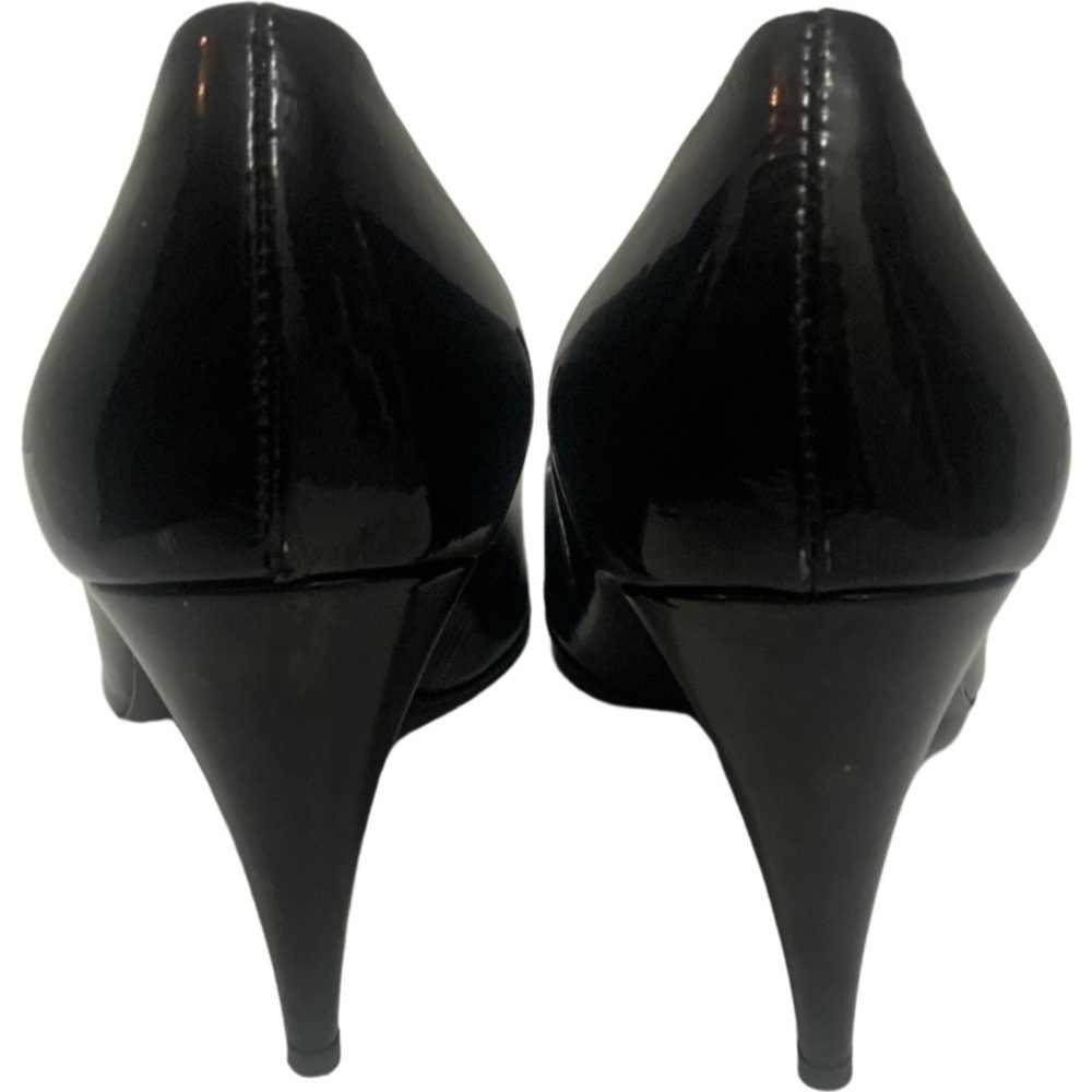 Coach Black Patent Leather Signature Double C’s Gold Metal Detail 4” Heel Pumps - Picture 9 of 14